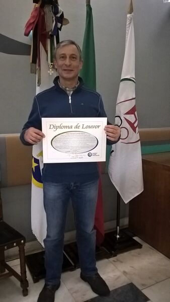 Ficheiro:Diploma Louvor Mestre Nuno Russo 2.jpg